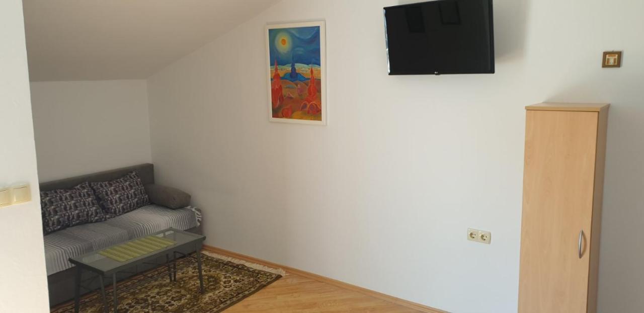 Apartment Roglic Rab Town Exterior foto